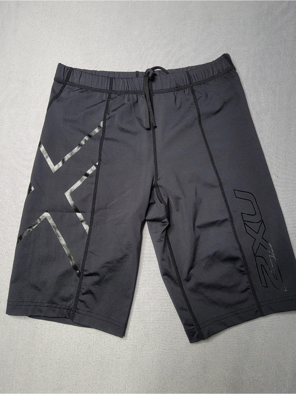 2XU core women's compression short running size L